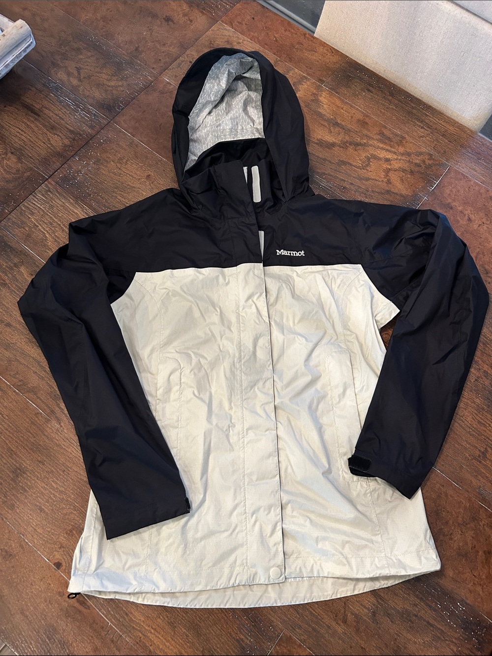 Marmot Women's Precip Eco Hooded Rain Jacket Black/Cream Sz Sm Gorpcore